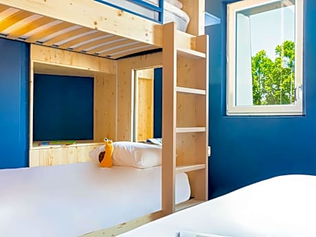 POP Family Room - 4 people