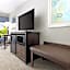 Hampton Inn By Hilton Naples-Central, Fl