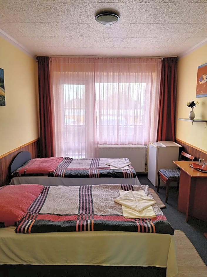 Grill Terasz Étterem és Szálláshely