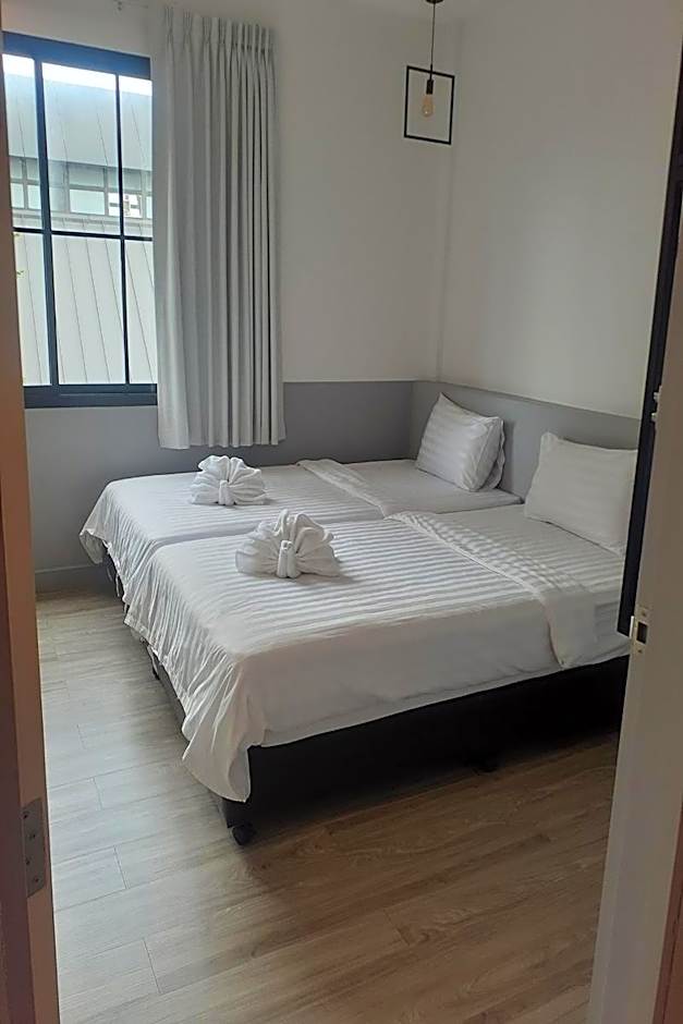 Surachet at 257 Boutique House