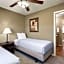Eagle's Den Suites Kenedy a Travelodge by Wyndham