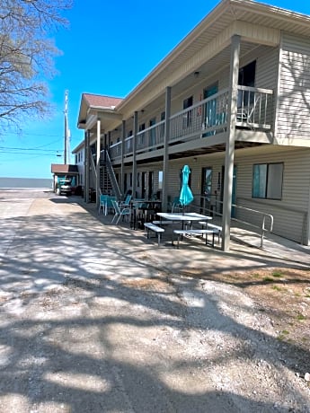 Lake Point Motel