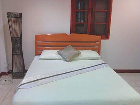Standard Double Room with Garden View