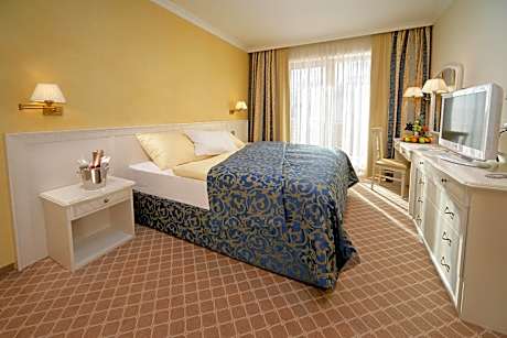 Double or Twin Room with Balcony