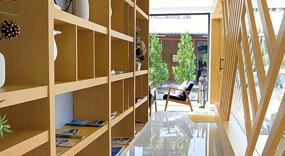 MIYABI HOTEL PERMAS