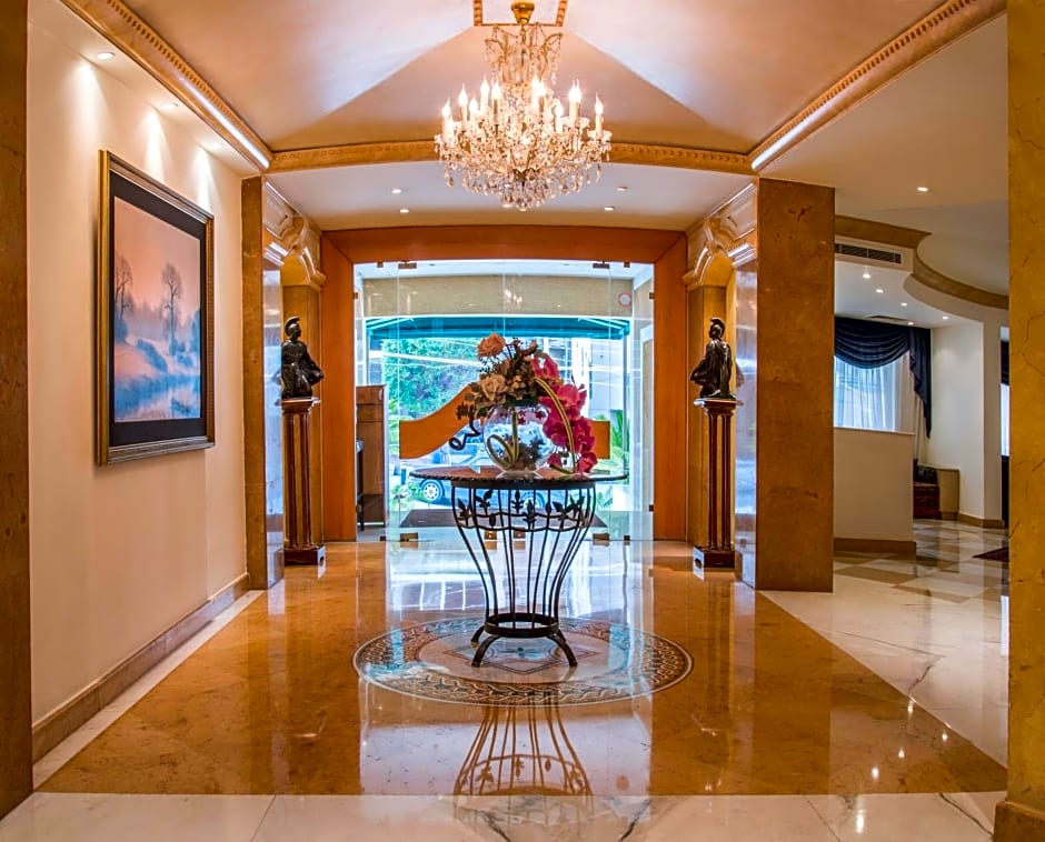 Bella Riva Hotel