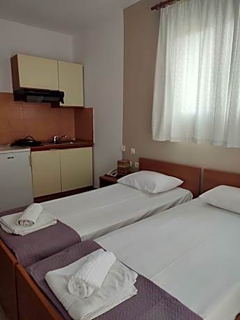 Classic Studio Semi basement