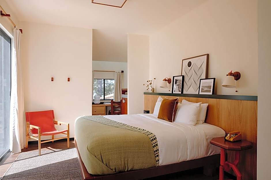 Lodge At Marconi