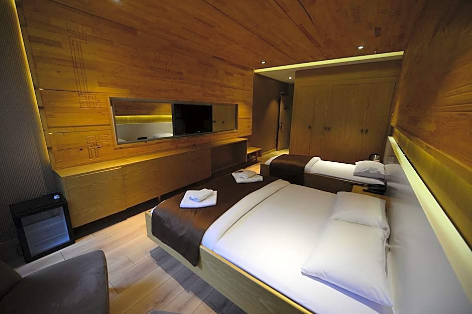 Inanlar Deluxe Hotel & Bungalow