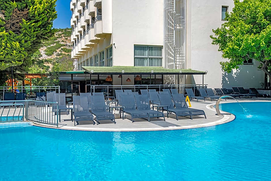 Marbel Hotel by PalmWings