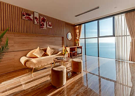 Suite with Sea View