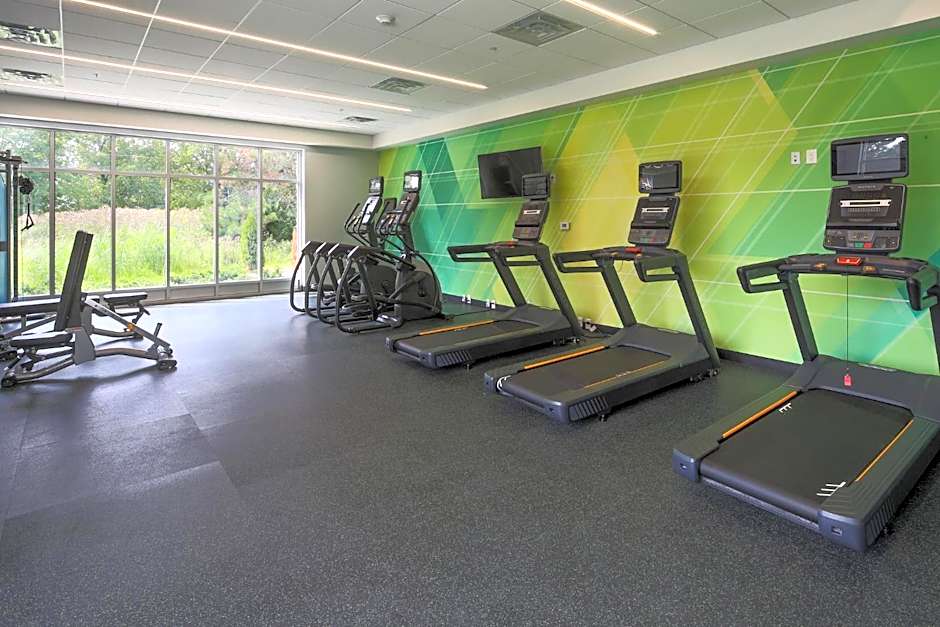 Holiday Inn & Suites Detroit - Troy by IHG