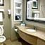 Holiday Inn Express Hotel & Suites Gainesville By IHG