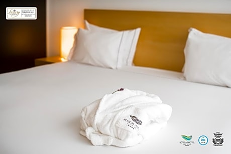 Standard Twin/Double Room