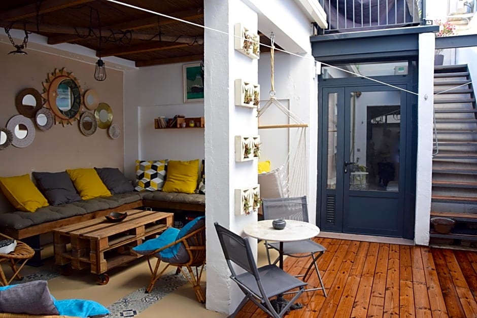 Le Petit Patio – Aigues Mortes, GA