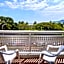 Cairns Harbourside Hotel