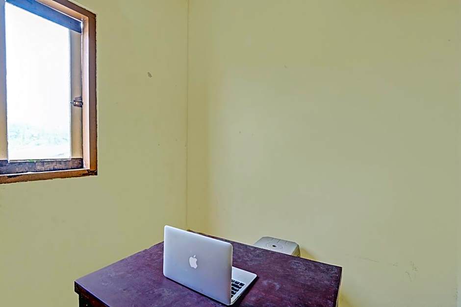 Hotel O Lili Kost SyariahNearKetapang Royal City