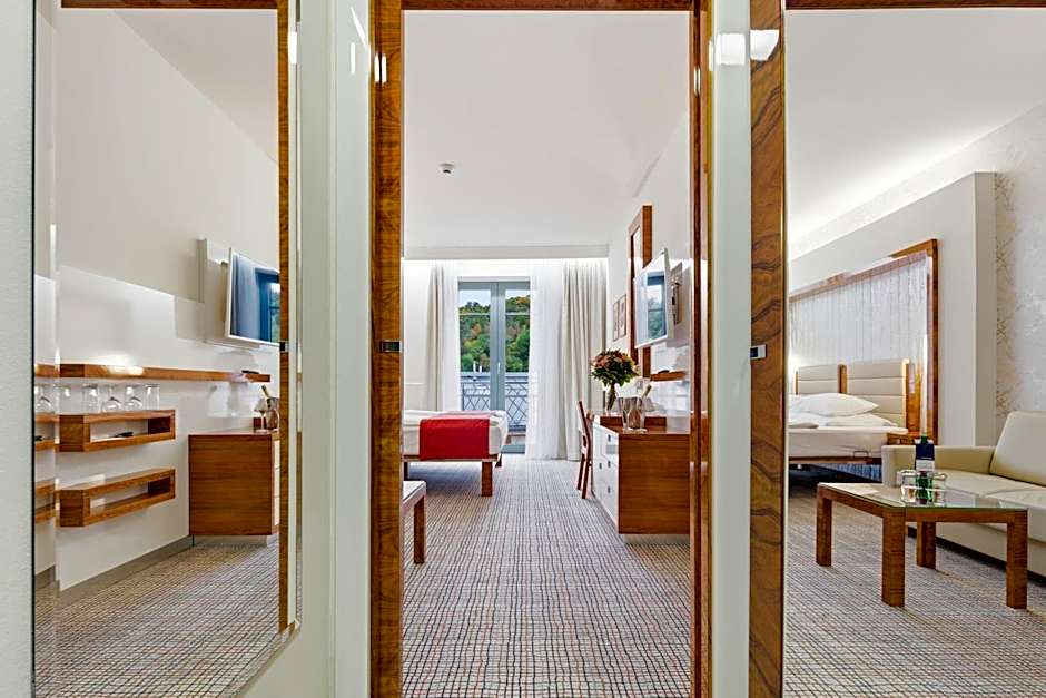 St. Joseph Royal Regent