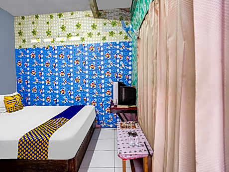 SPOT ON Room without Air Conditioning