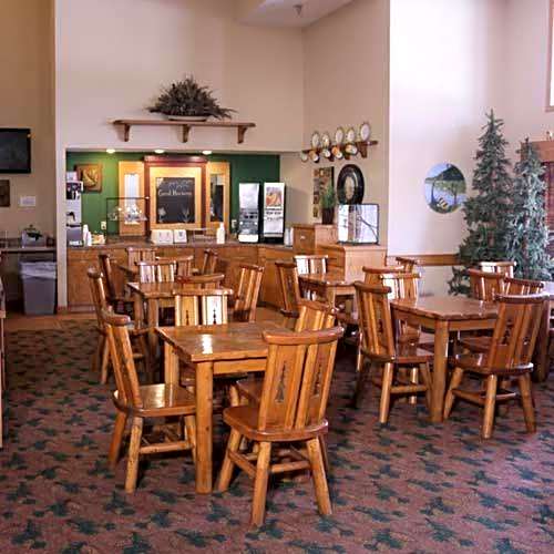 Boarders Inn & Suites by Cobblestone Hotels - Fayette