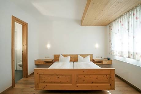 Double Room with Lake View