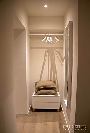 King Room with Garden View