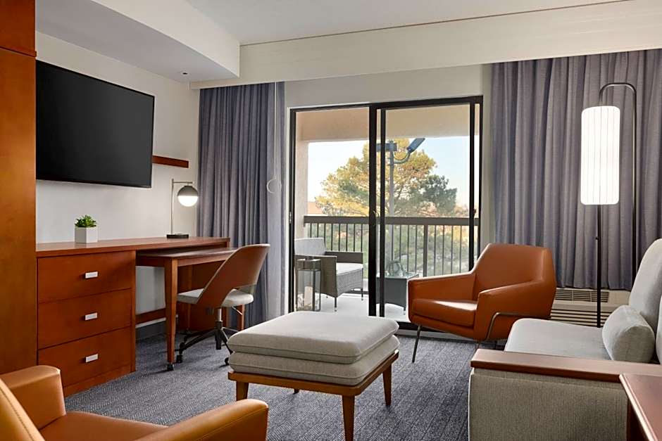Courtyard by Marriott Greenville