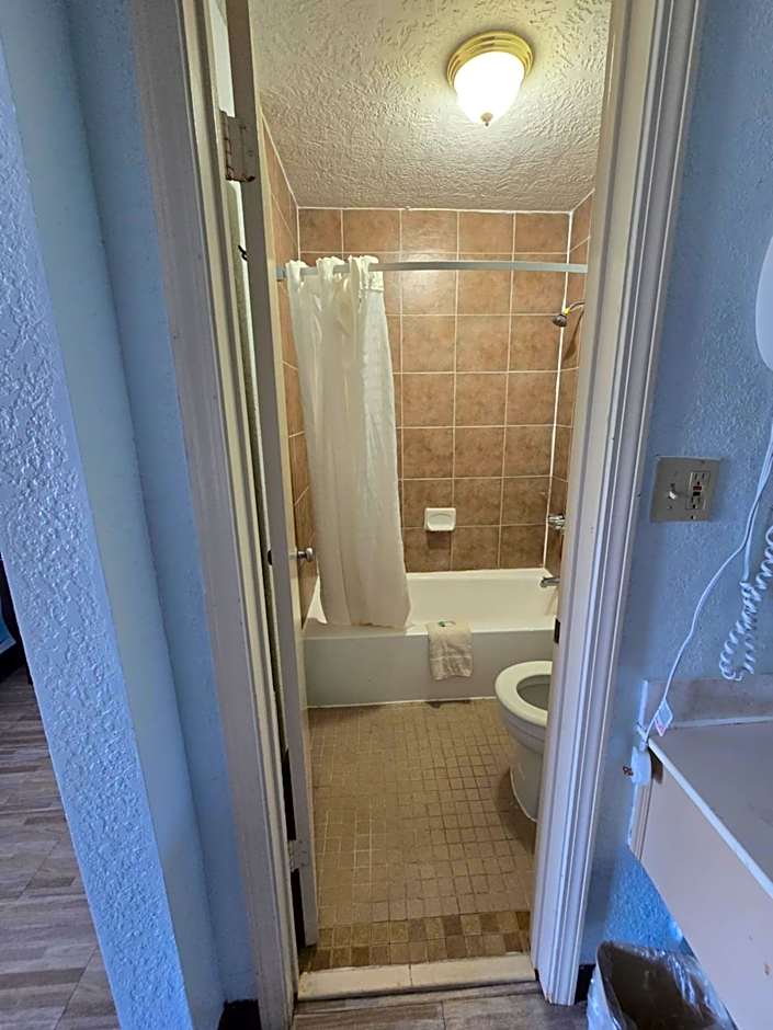 Best Price Motel & Suites