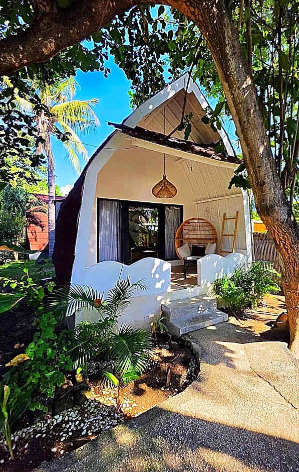 Jackies Gili Beach Club