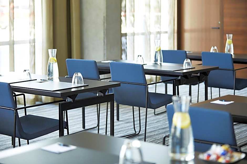 AC Hotel by Marriott Phoenix Tempe/Downtown