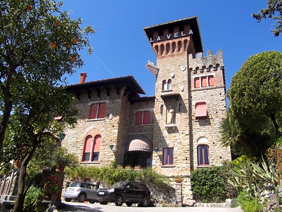 Hotel La Vela-Castello Il Rifugio