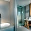 Mercure Maintenon
