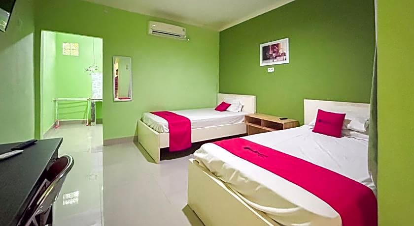 RedDoorz Syariah Near SMA N 6 Palembang