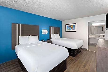 Double Room with Two Double Beds - Mobility Access/Non-Smoking