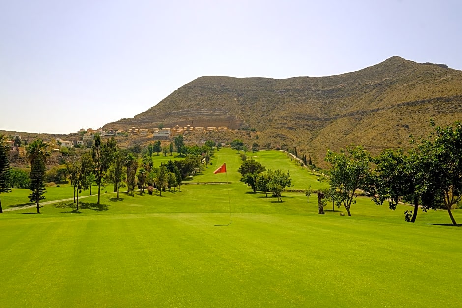 Envia Almería Apartments Spa & Golf