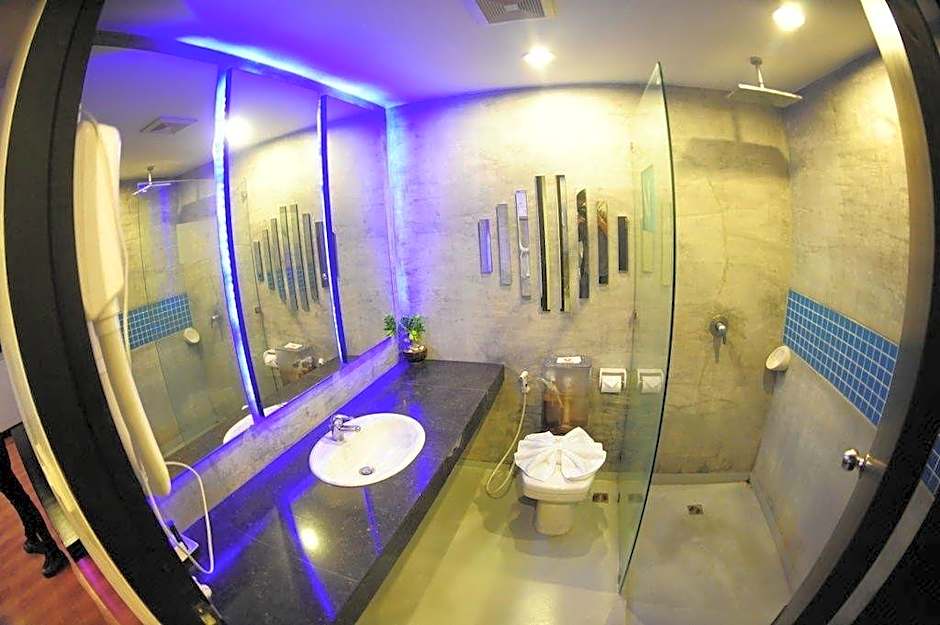 Capital O 75514 Vasidtee City Hotel (Suphanburi)