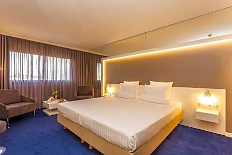 Luxury Double or Twin Room with Free Parking
