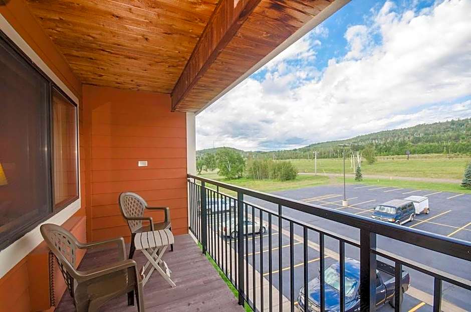 Black Beach Inn by GrandStay