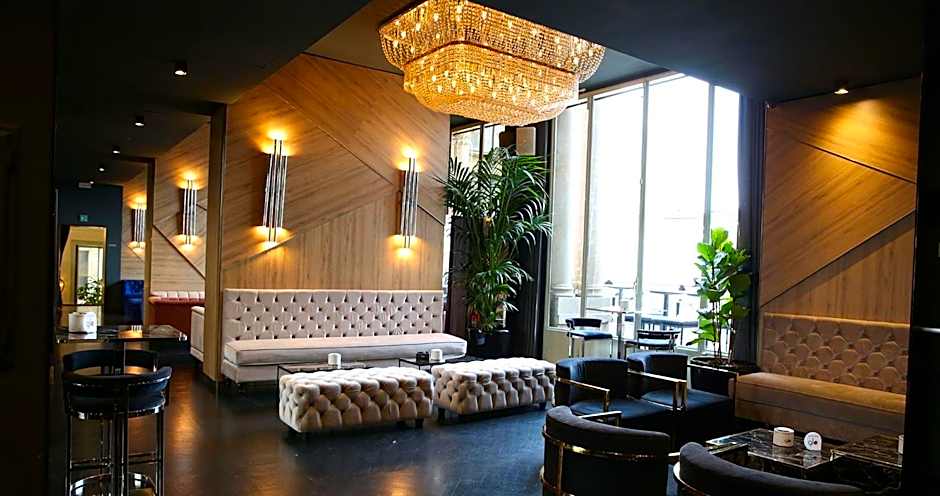 The Glamore Milano Duomo