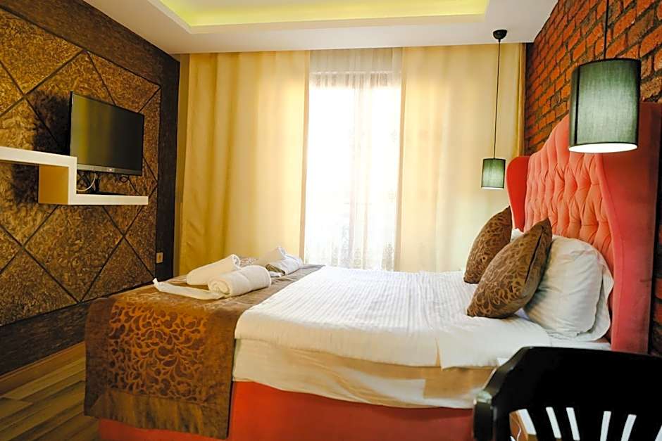 Taksim Celebi Suites