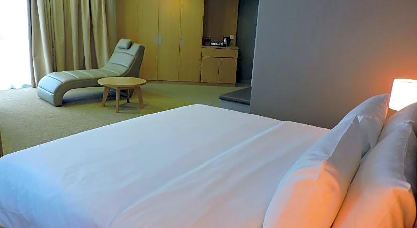 Hotel No.5