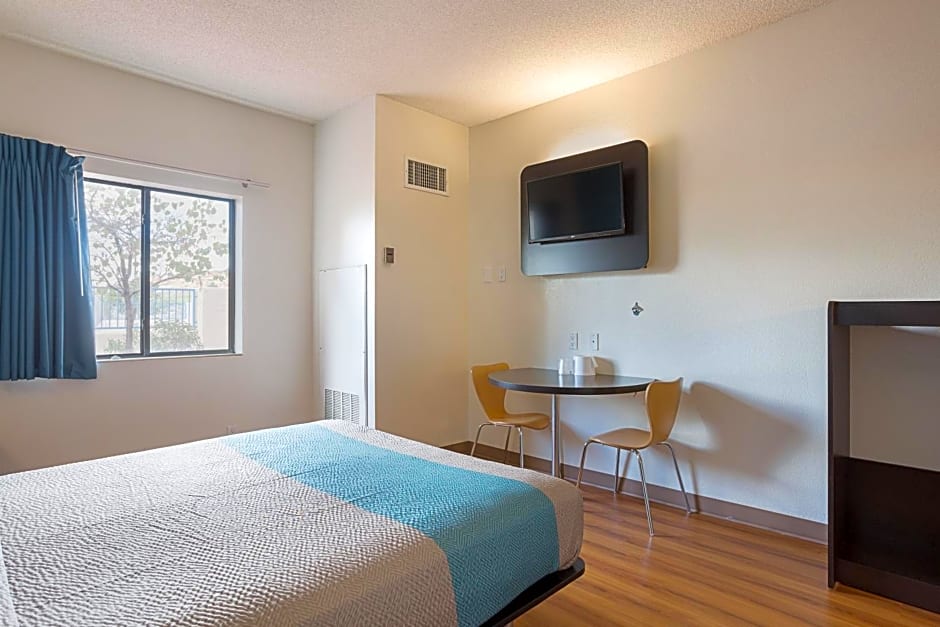 Motel 6-Page, AZ