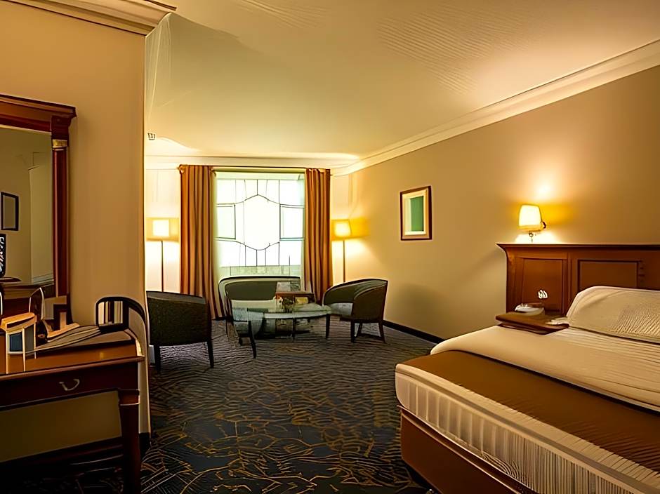 Bristol Hotel
