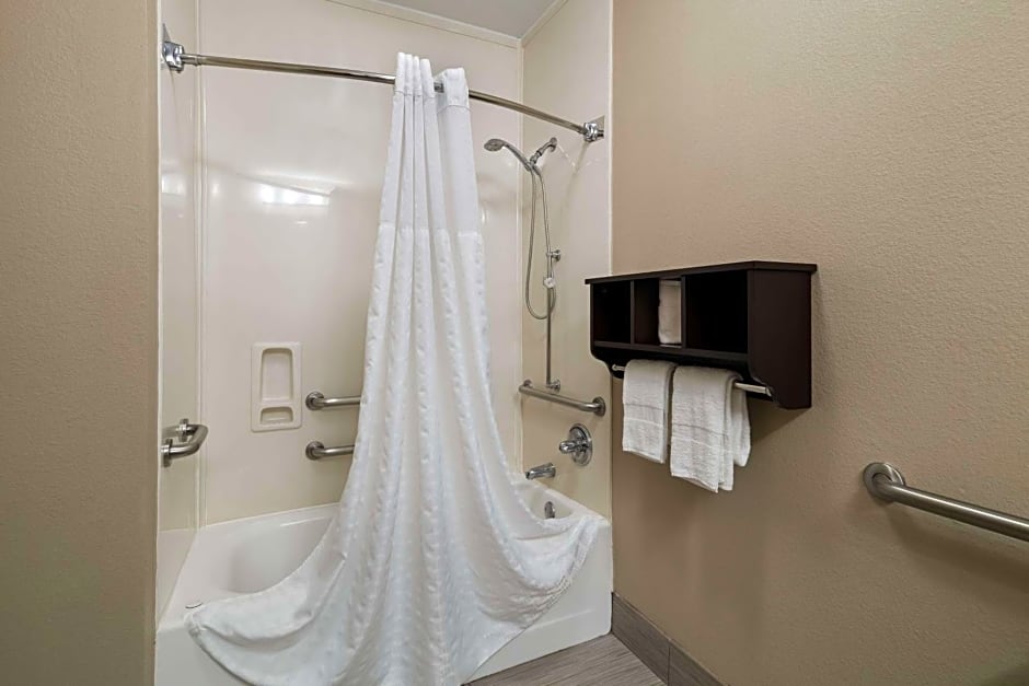 SureStay Plus Hotel by Best Western Plano