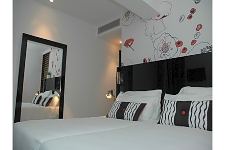 DOUBLE OR TWIN STANDARD