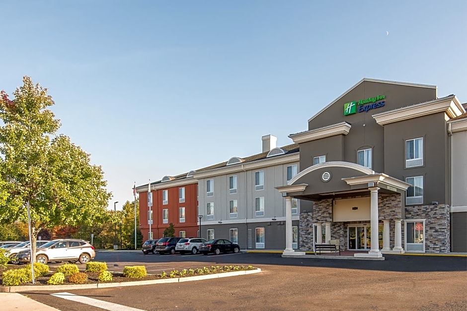Holiday Inn Express & Suites Philadelphia - Mt. Laurel By IHG