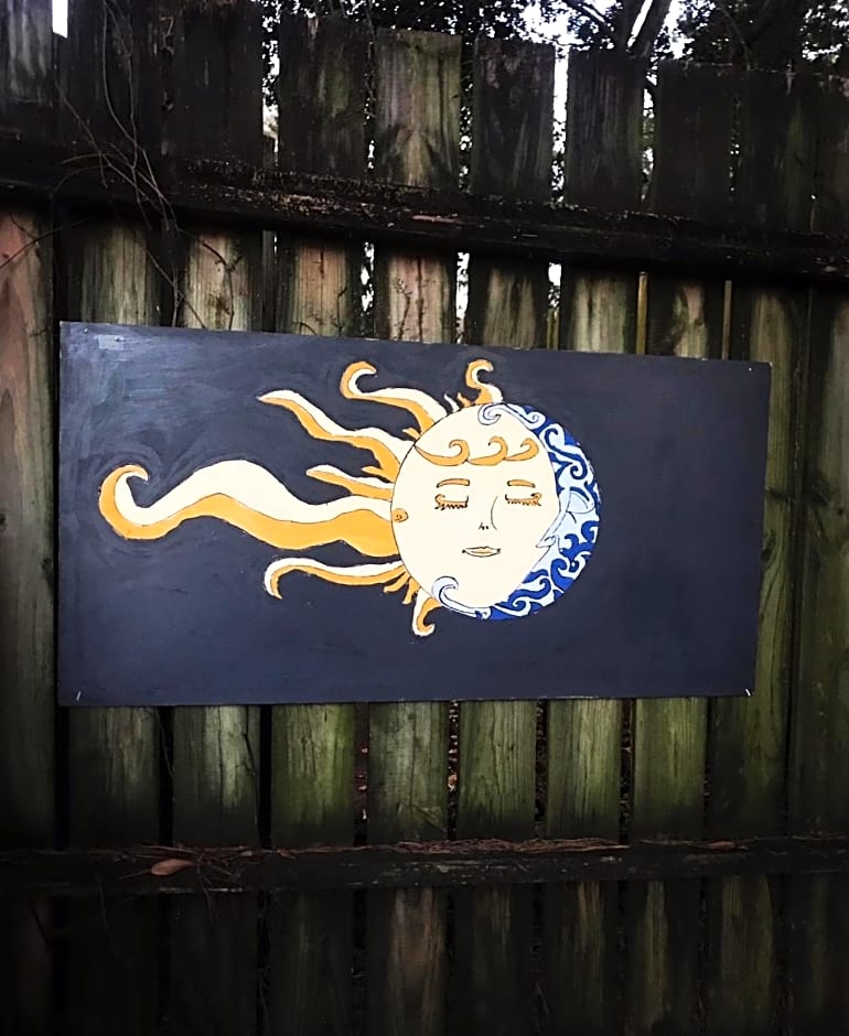 Tallahassee Sun & Moon