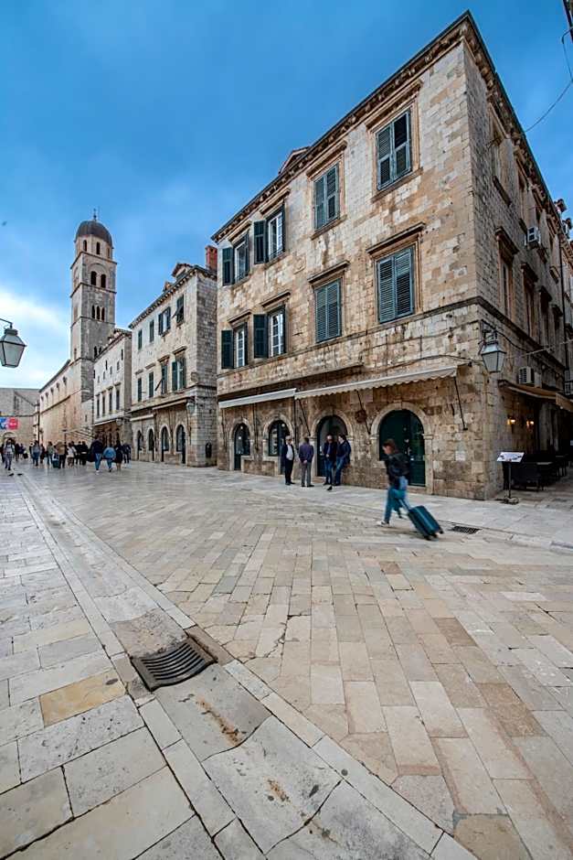Palmotta Palace