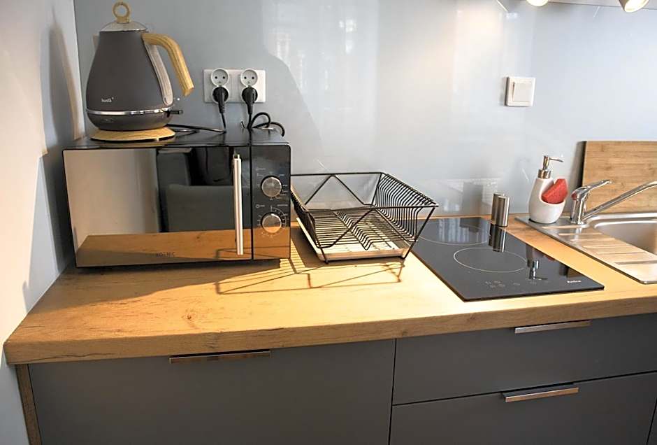 Oak Tree Old Town Apartments