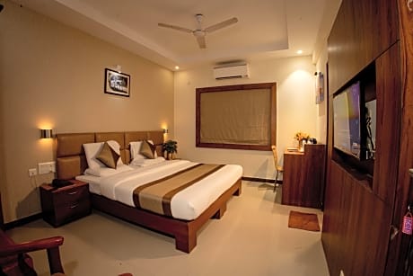 Metro Plaza Hotel by RAK Rooms